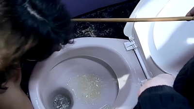 Meng wonnerschéin privat Sex Sklave Melanie Memphis. Si ass meng Liiblings Sklave, si gesäit onschëlleg aus, jonk, an analsex, Rollespiller, an ech kann hatt benotzen wann ech wëll. Deel 1.